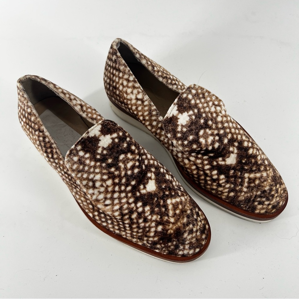 Free People Snake Eyes Brown & Cream Patterned Women's Slip-On Loafers - Size 39 - Picture 2 of 6